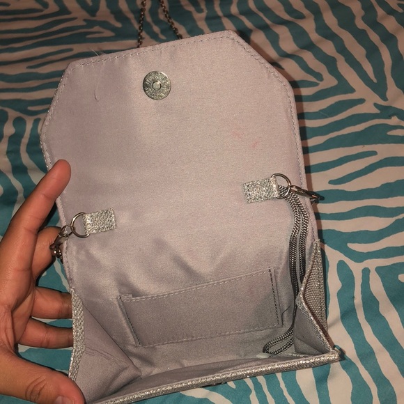 Purse - Picture 3 of 3